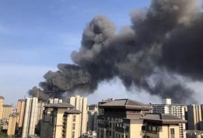 廢棄冷庫拆設(shè)備引發(fā)火災(zāi)
